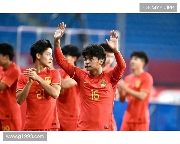 韩国压哨进四强国足两天战越南
